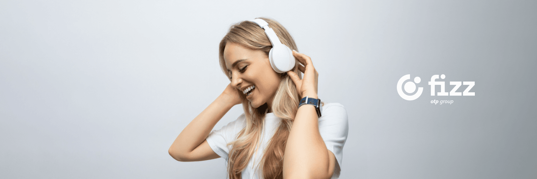 Fizz.hu Brand Backdrop